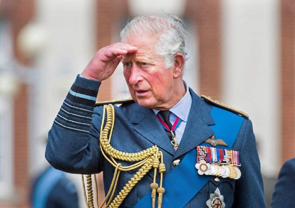 Royaume-Uni : le pays célèbre l’anniversaire du roi Charles au trône sans tambour ni trompette ; la raison