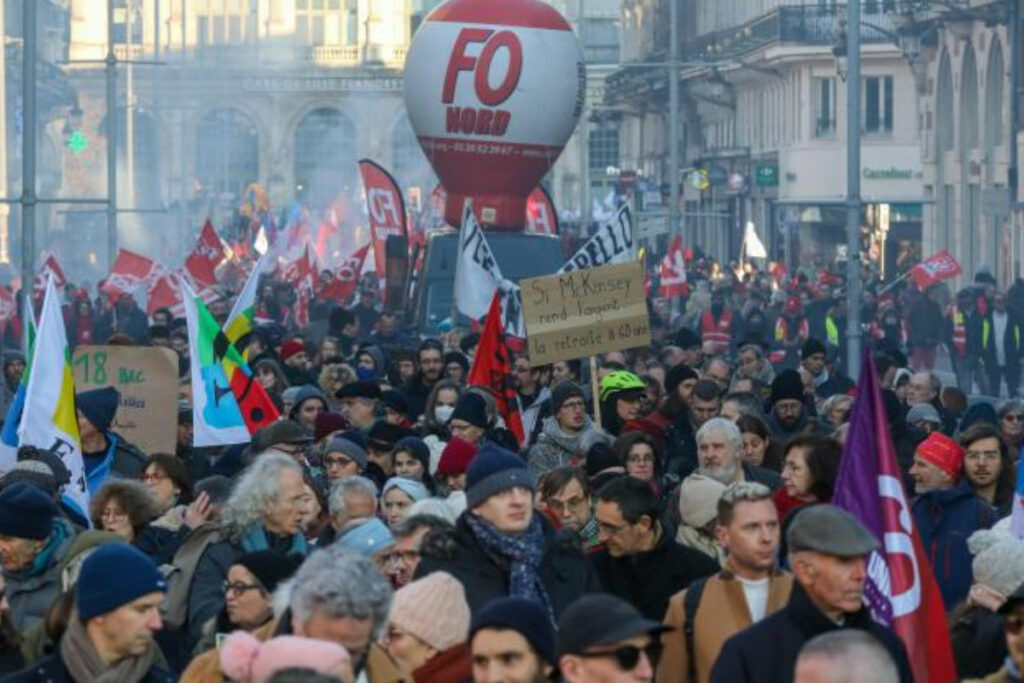 France : Des milliers de manifestants anti-RN de nouveau dans la rue