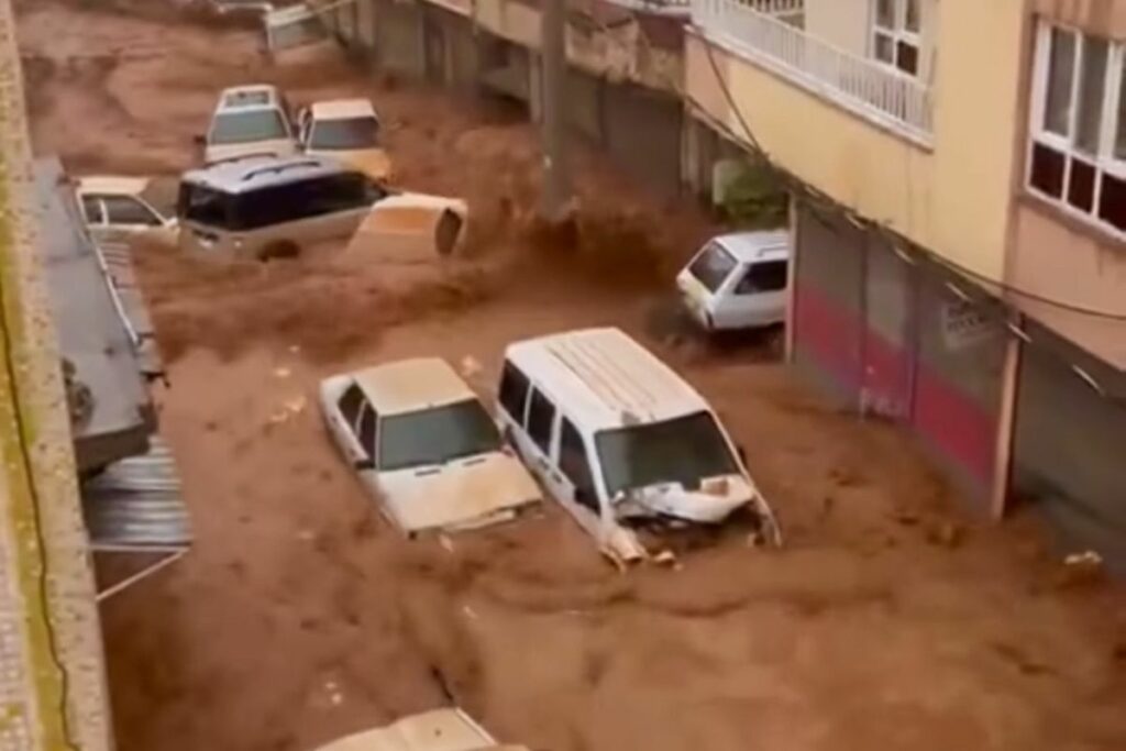 Inondations : le président de ce pays asiatique exécute plusieurs hauts responsables du régime