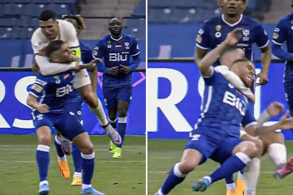 Cristiano Ronaldo étranglé adversaire