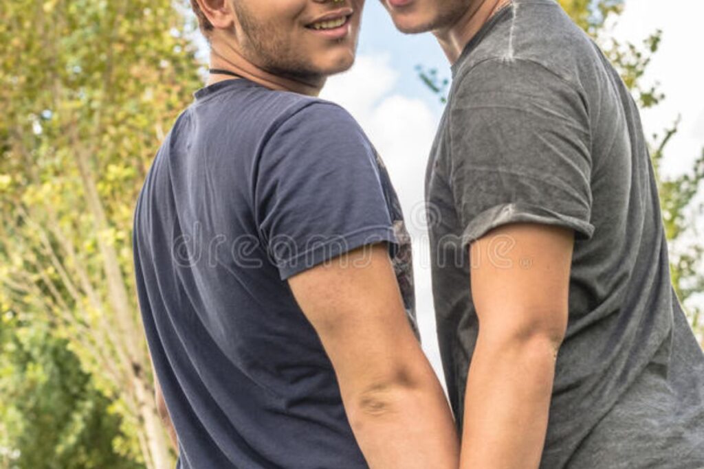 Rencontre gays : la Chine fait retirer deux applications , annonce Apple