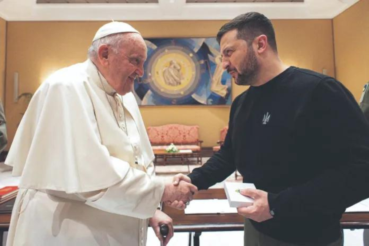 Le pape François rencontrera Macron, Biden et Zelensky