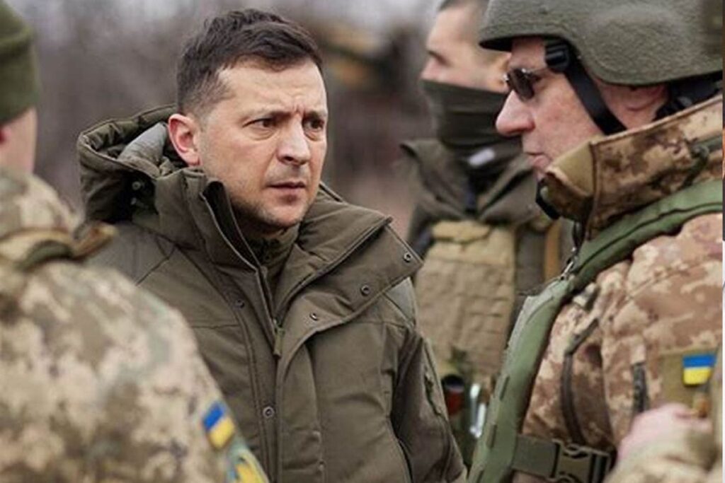 ‘’L’armée ukrainienne devrait déposer les armes à cette date’’, un ex-agent secret US fait des révélations