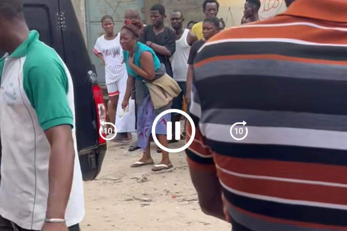 fille battue à mort