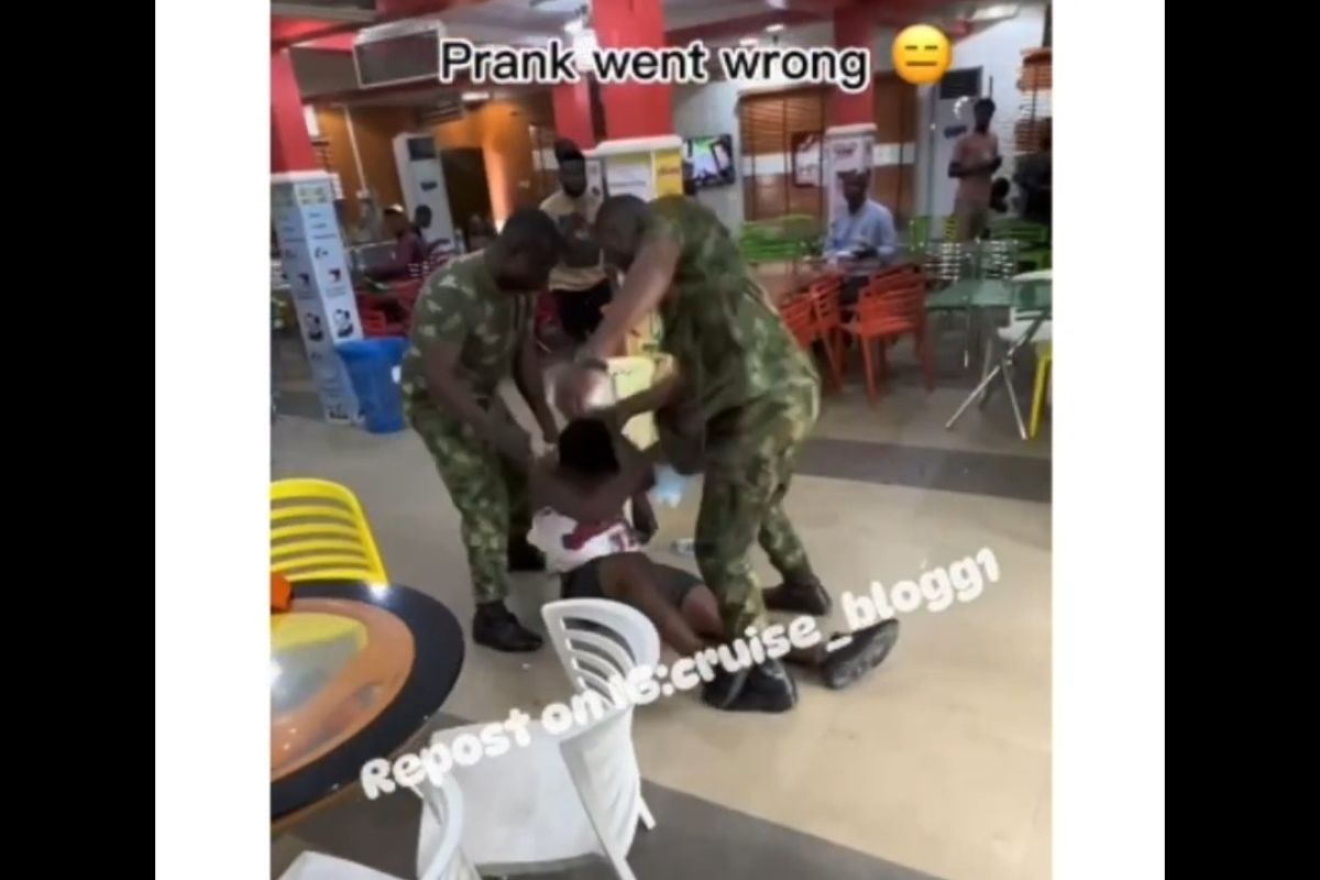 Prank militaires