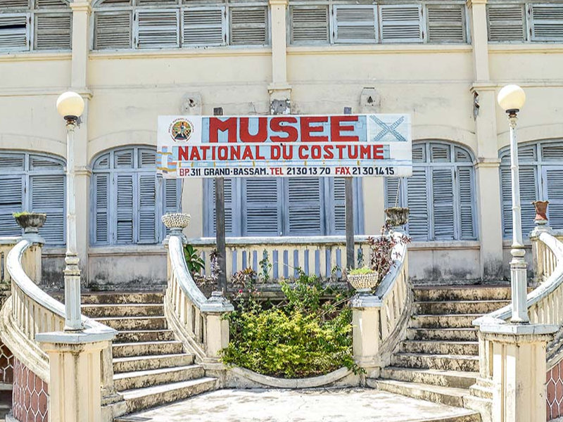 sites touristiques : Le Musée de costume de Grand-Bassam