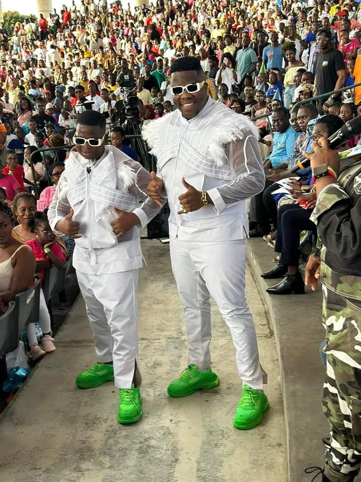 Apoutchou National Sosie
