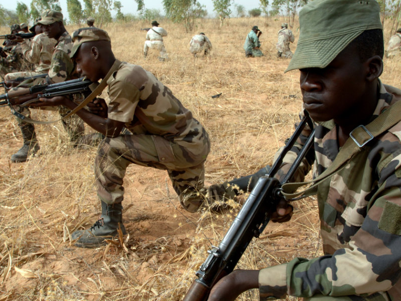 mort 16 militaires militaires condamnés à mort