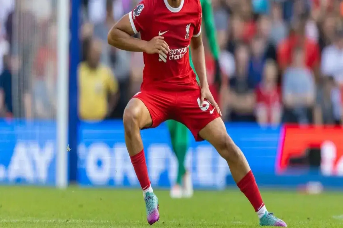 joueur Liverpool Lions Indomptables