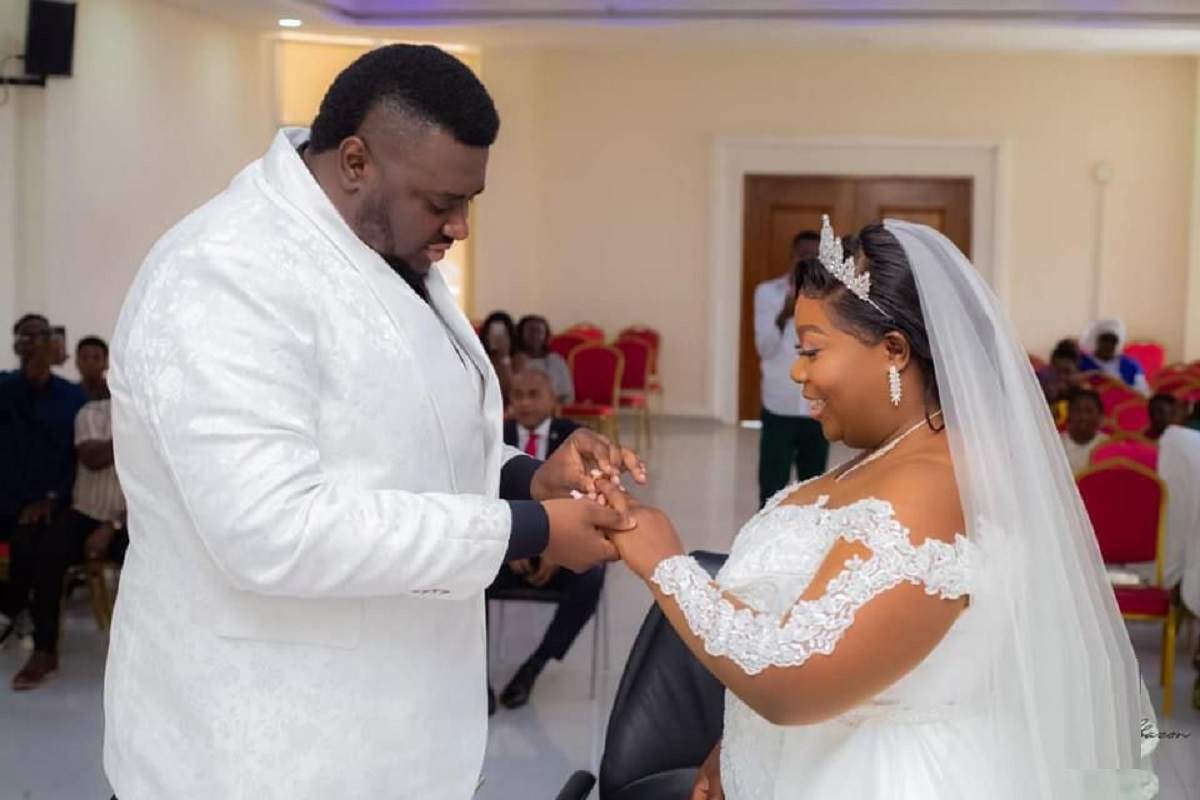 Abomé Léléfant Mariage
