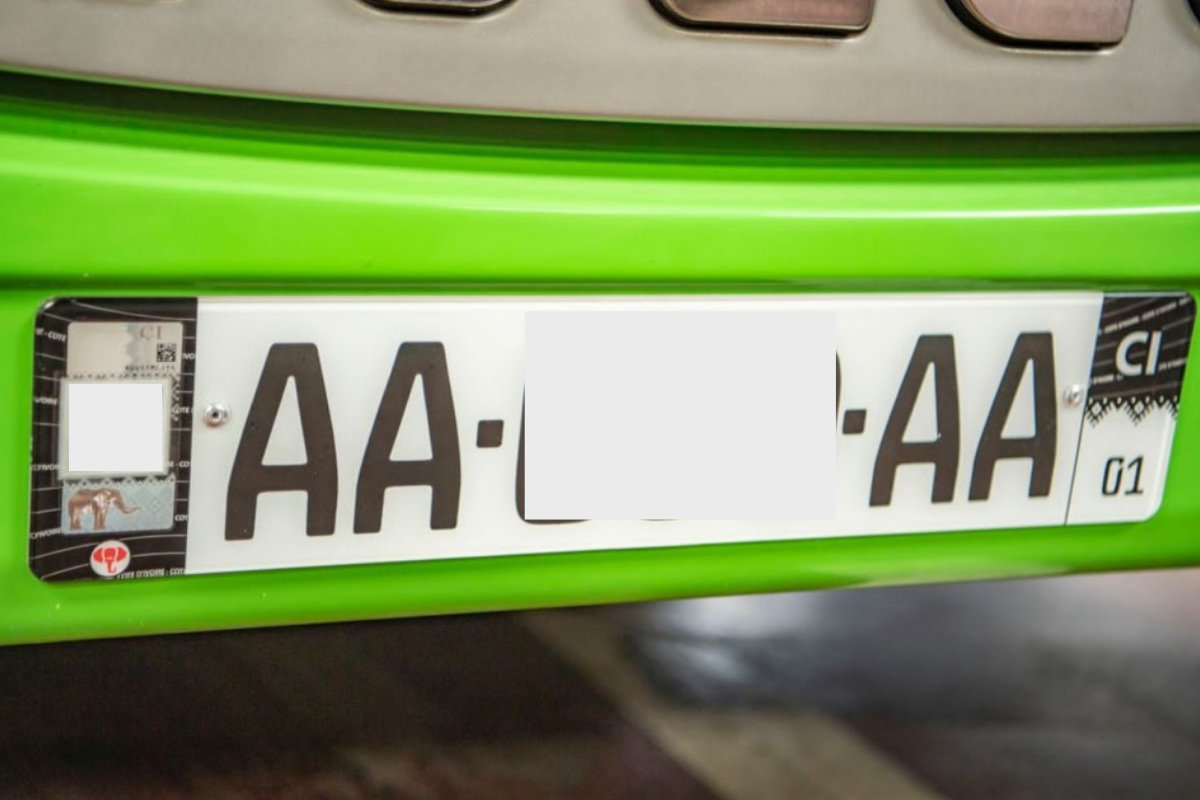 Côte d'Ivoire des plaques d'immatriculation prêtes en trois jours