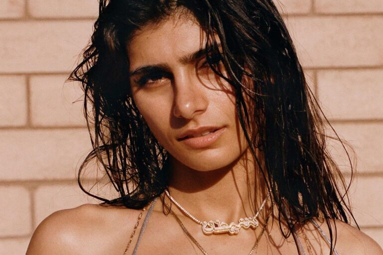 Mia Khalifa : "Le gouvernement ne veut pas que vous sachiez que