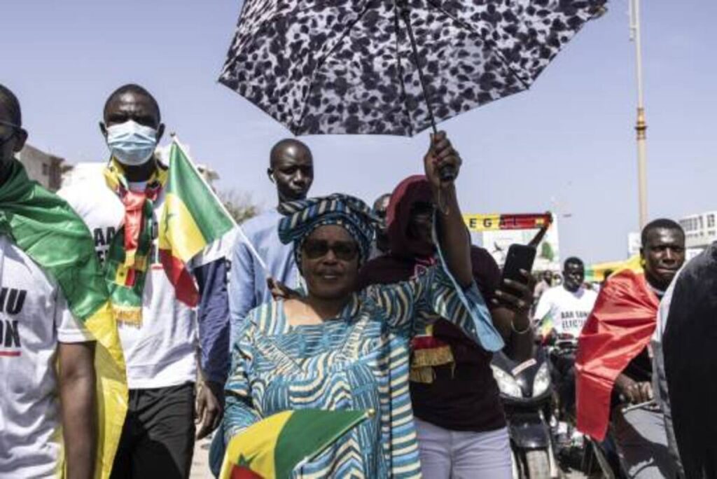 Présidentielles au Sénégal  15 candidats réclament l'élection avant la fin du mandat de Macky Sall