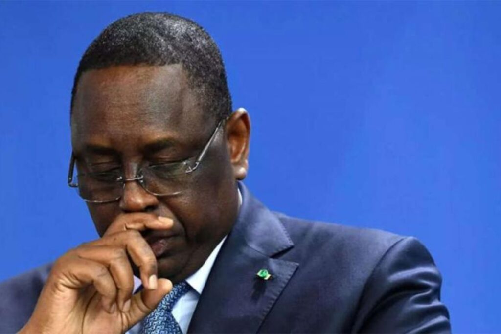 Sénégal : Macky Sall dans la tourmente, l'étau se resserre autour de l'ex-président après qu'il ait été nommé par Emmanuel Macron au poste de...