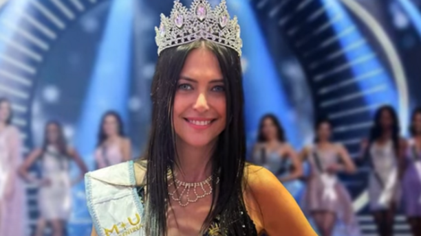 Beauté : à 60 ans, elle devient Miss Univers Régionale de son pays 