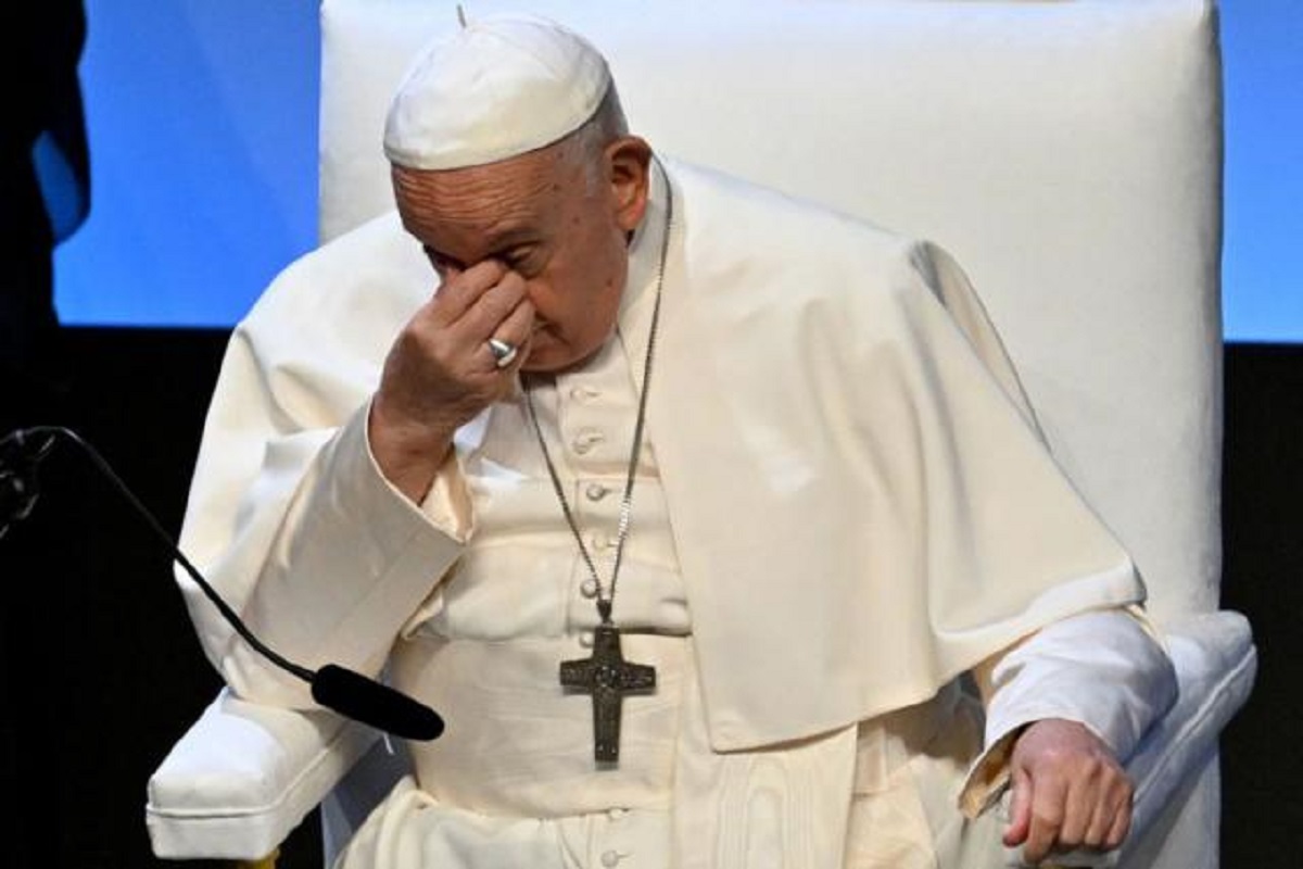 Pape François : le souverain pontife hospitalisé , les dernières nouvelles