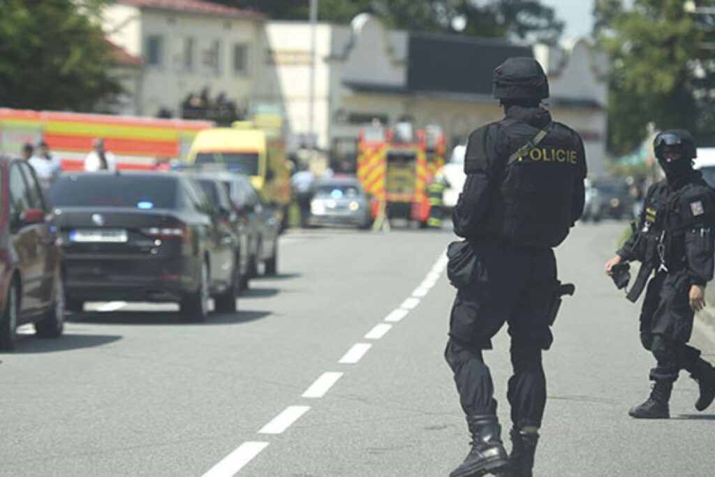 adolescents alertes bombe