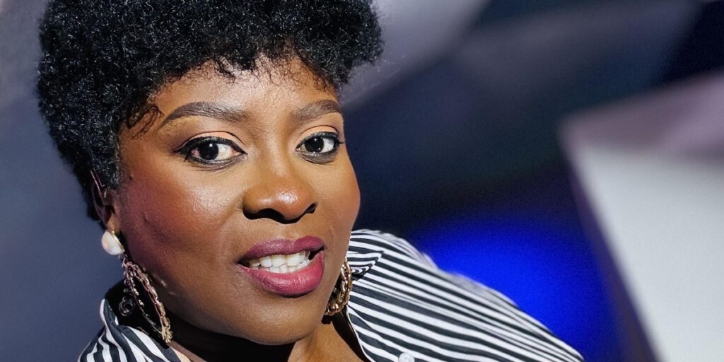 Evelyne Deba