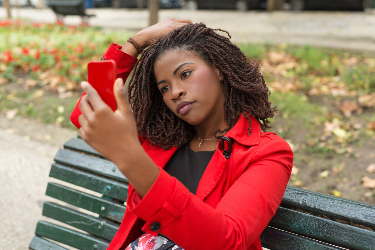 Relations voici pourquoi les filles de 26 à 39 ans sont célibataires selon les internautes