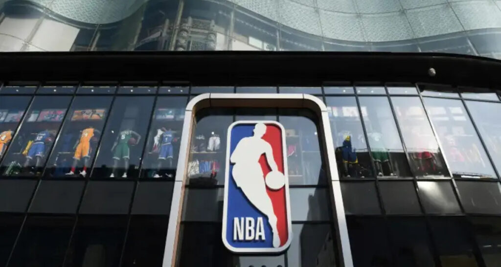Basket : décès de Jerry West, le "logo" de la NBA