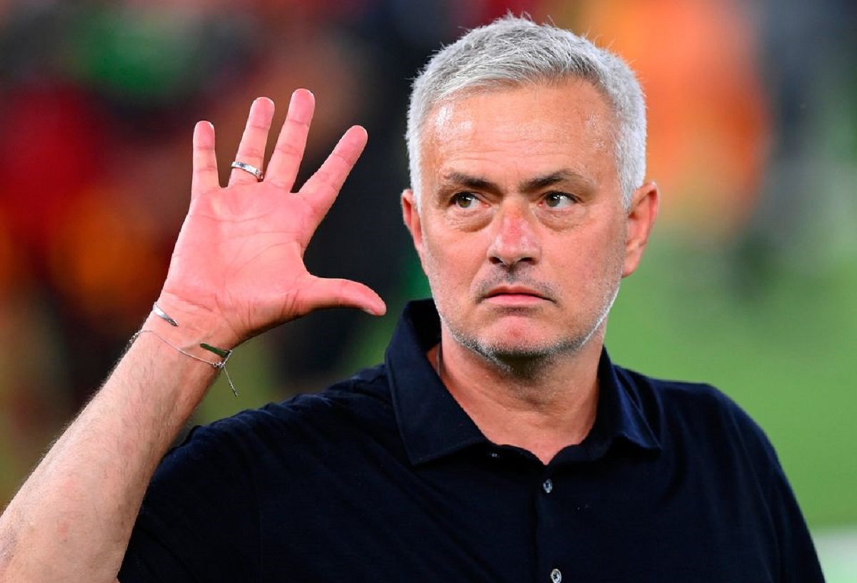 "Je ne veux pas gagner en..." : José Mourinho répond sèchement à Pep Guardiola