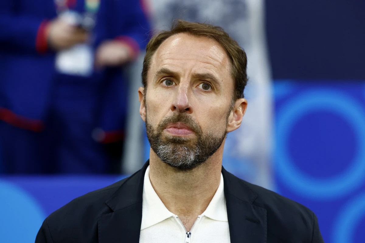 Un mois après son départ de l'équipe nationale d'Angletterre, Gareth Southgate débarque à...