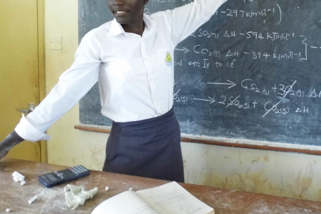 Côte d'Ivoire / Prime des enseignants : ce syndicat fait une grosse annonce Côte d'Ivoire : voici les salaires des enseignants, des primes qui peuvent atteindre 2,5 millions de FCFA