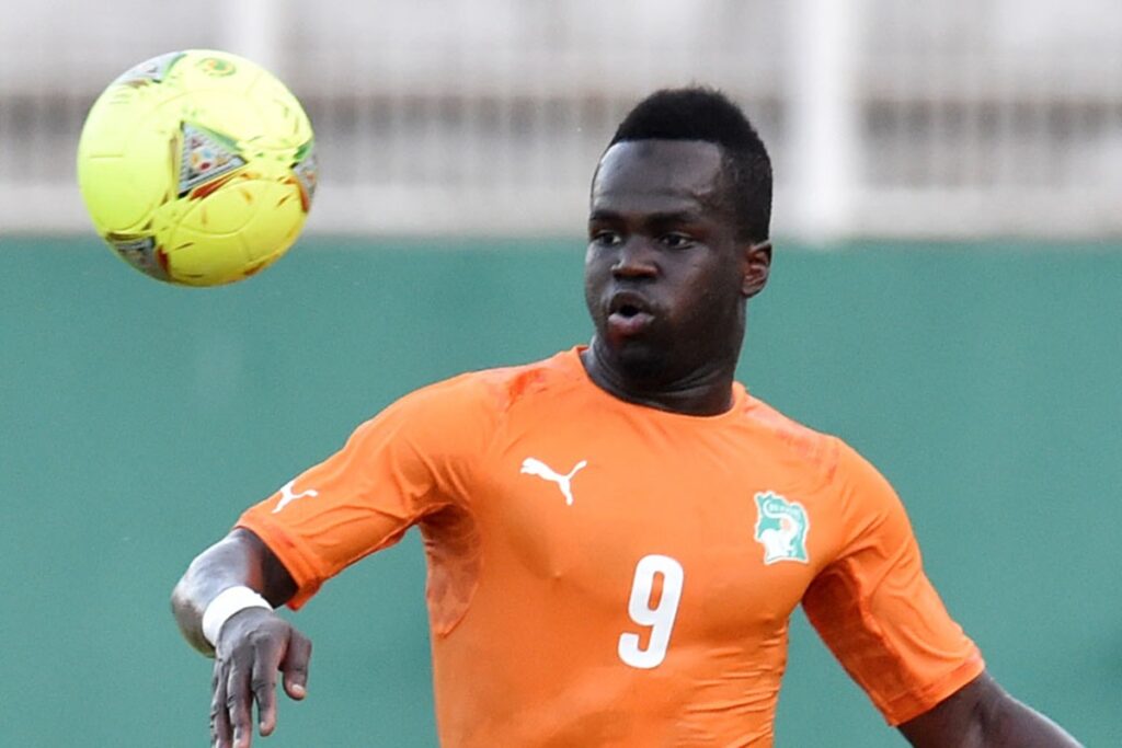 Cheick Mohamed Kader tioté La famille du champion d'Afrique Cheick Tioté mise à la rue par...