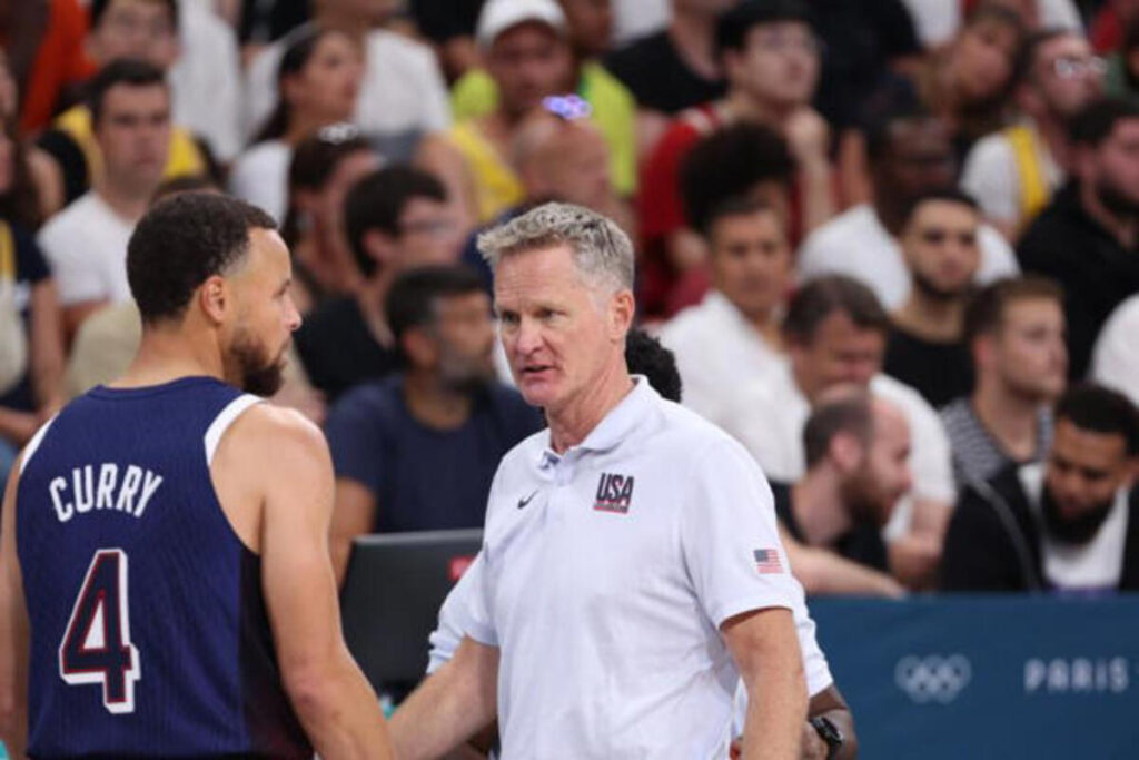 Steve Kerr : l’entraîneur de la Team USA utilise Steph Curry pour provoquer Donald Trump
