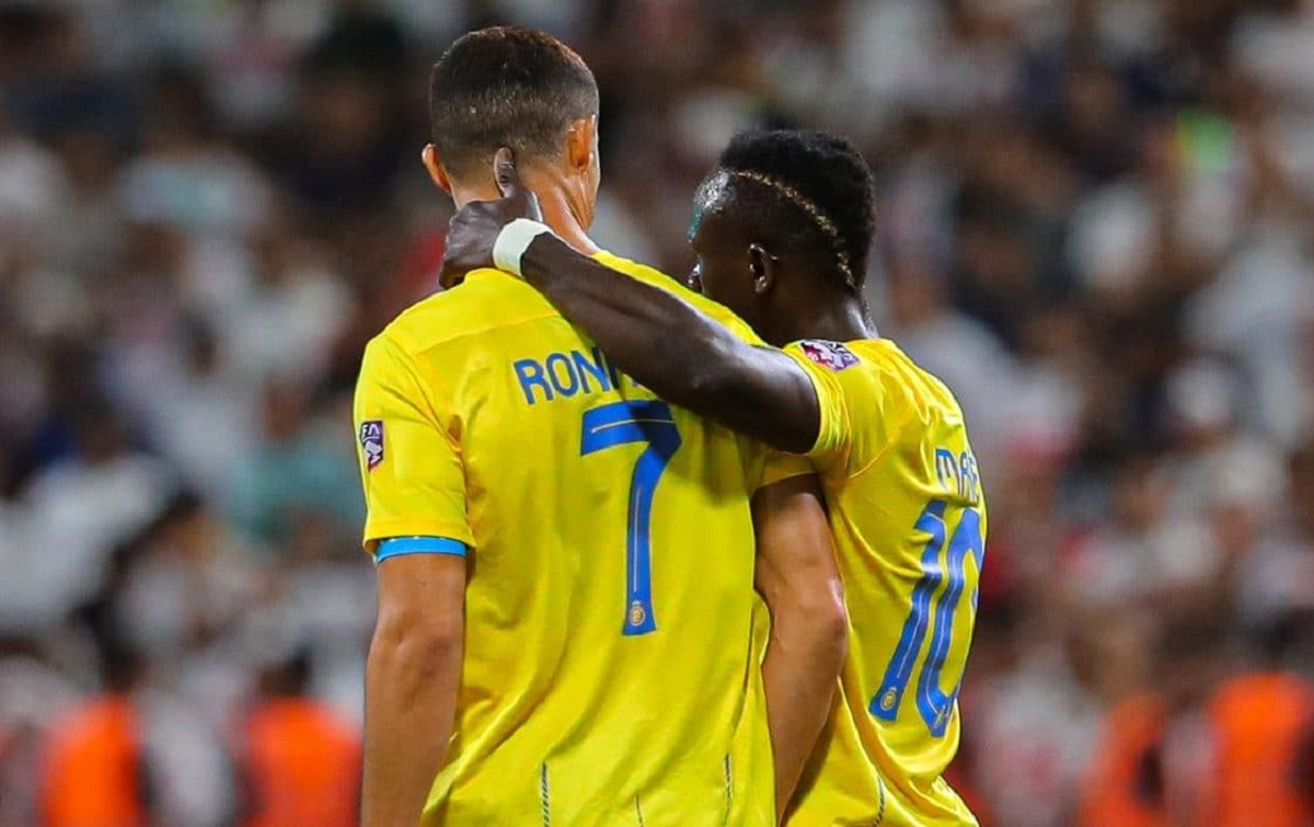 Al Nassr: Cristiano Ronaldo’s beautiful gesture towards Sadio Mané (video)