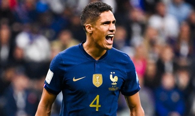 Cette ancienne star du PSG crie haut et fort des louanges envers Raphael Varane