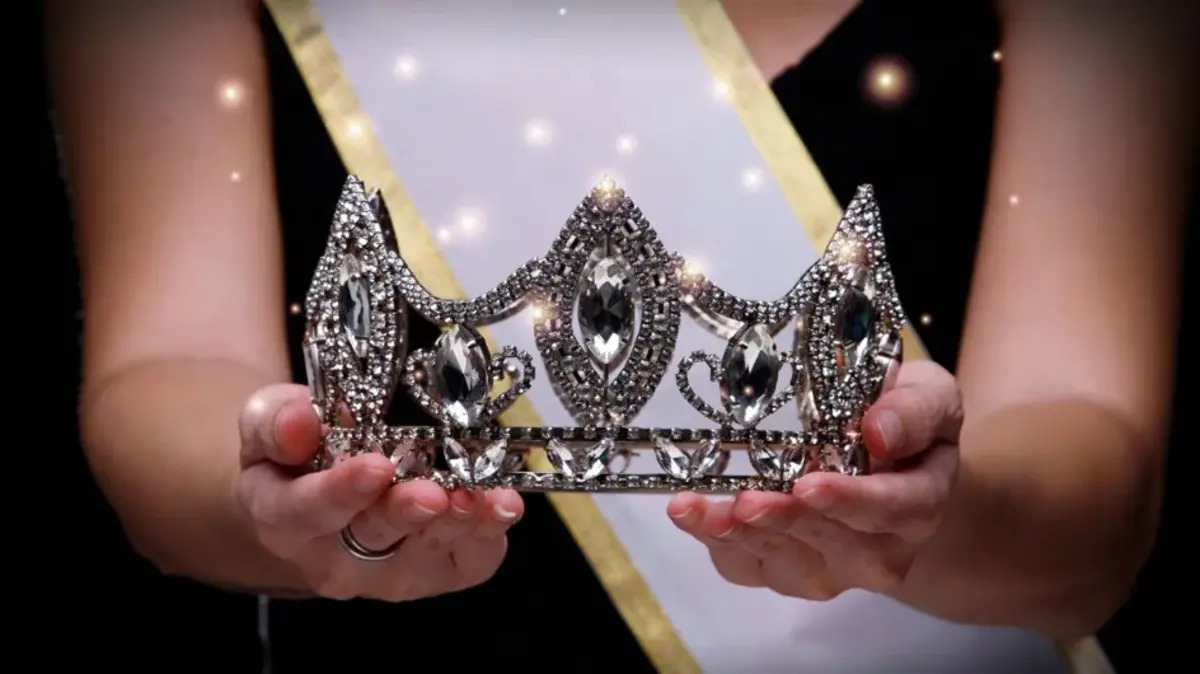 Miss Univers : quand un animateur et une candidate s'écharpent