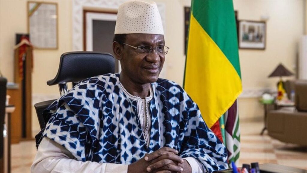 Mali : le Premier ministre s'informe avec les médias étrangers, même interdits