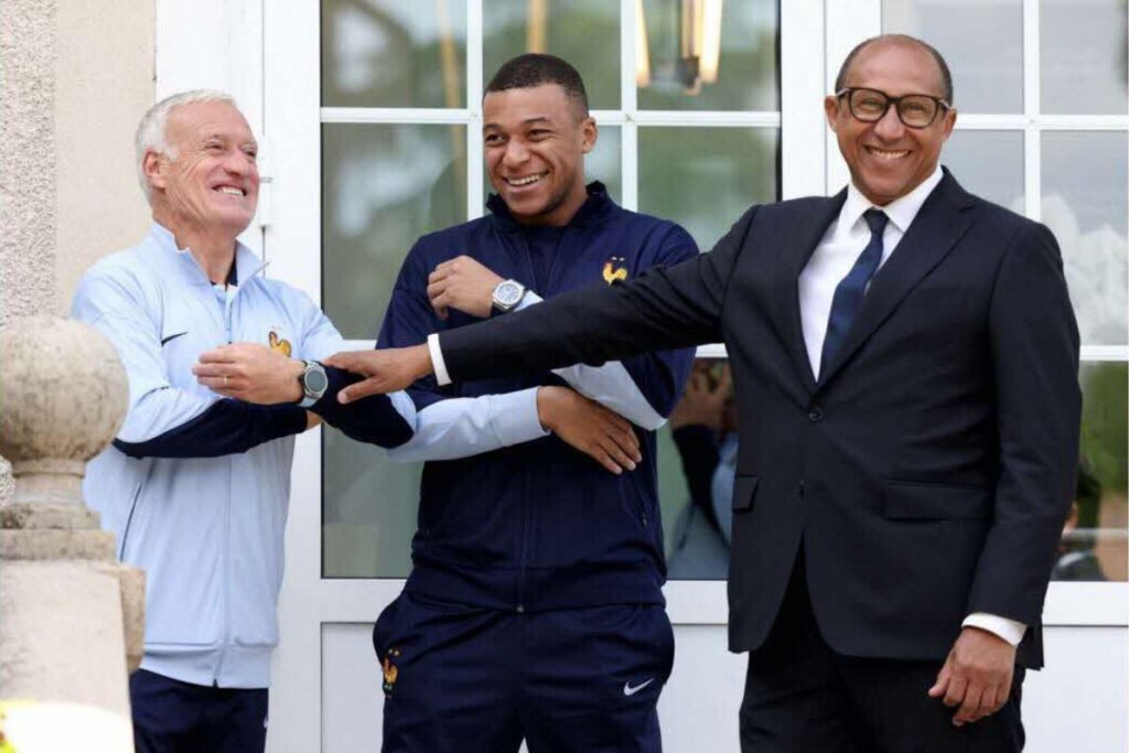 Deschamps et Mbappé avec Phillip Diallo