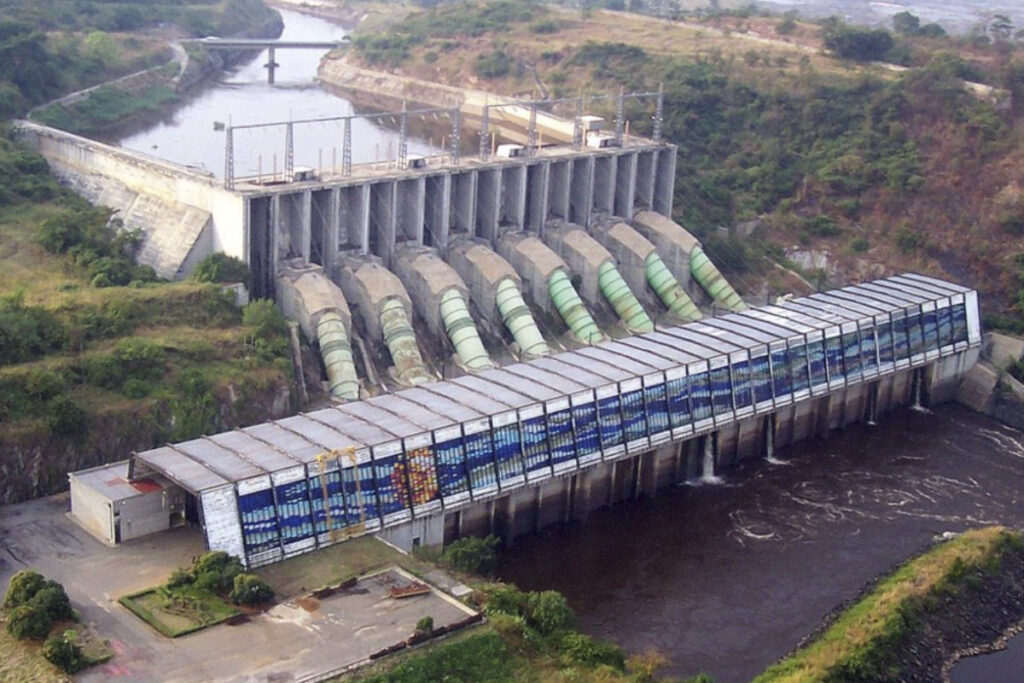 La plus puissante centrale électrique au monde est en...