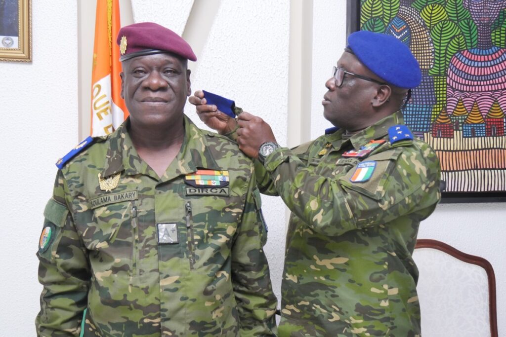 Côte d'Ivoire 02 officiers des armées promus au grade de général