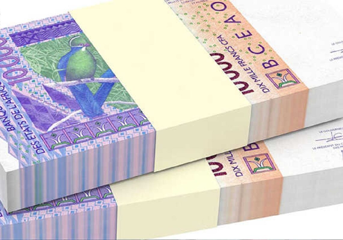 La Suisse va restituer plus de 100 milliards à ce pays du tiers monde : la raison Argent Ce pays d'Afrique du Nord débloque 38 milliards pour aider ces familles