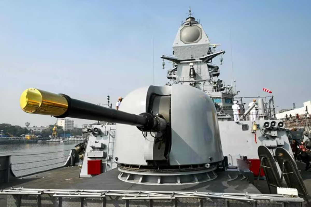 La Chine déploie ses navires pour des opérations militaires navires de guerre Ce pays prévoit de construire un navire de guerre de 5000 tonnes
