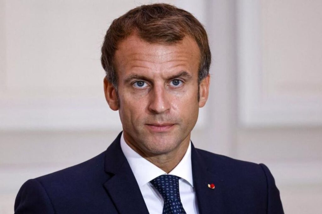 Macron France AES