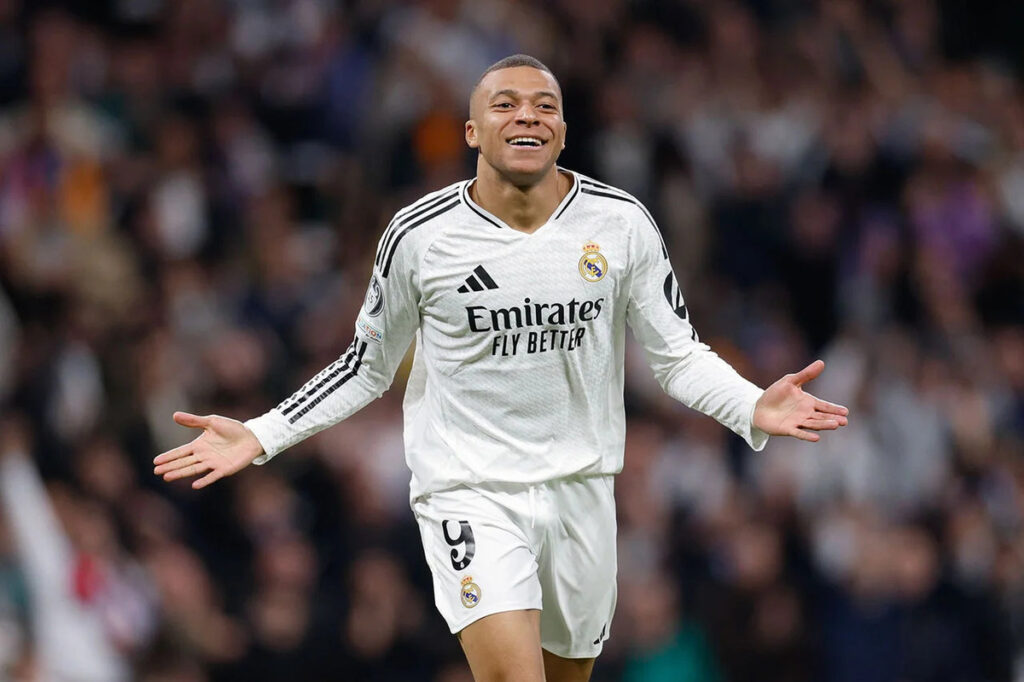 Kylian Mbappé monte en puissance ; il s'offre un nouveau record