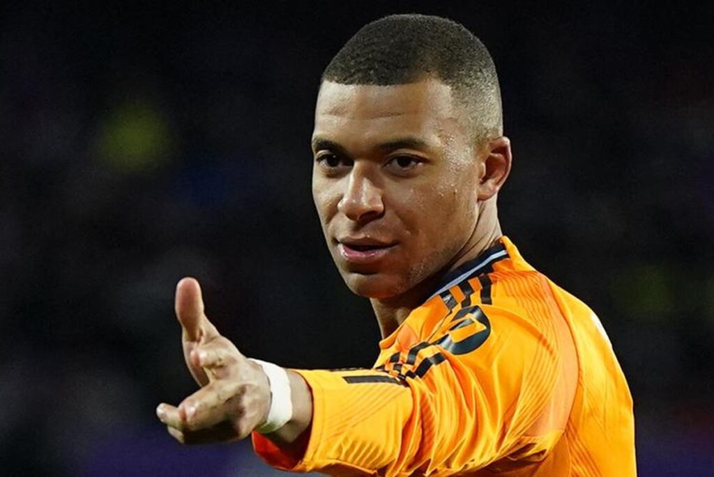 Kylian Mbappé : "Rodri, c'est un joueur Ballon d'or pour vous ? Pour moi, à la base, ce n'en..."