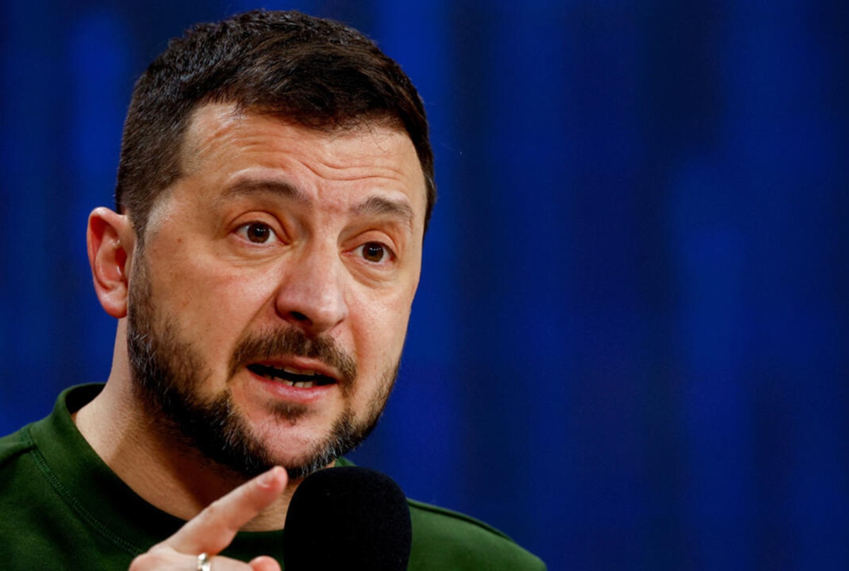 Ukraine : à quelques heures de sa rencontre avec Donald Trump, Zelensky lance un appel à la Russie