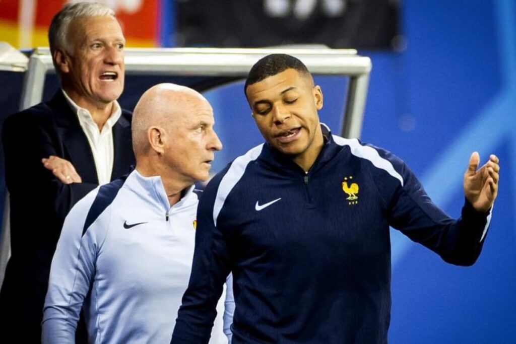 Deschamps balance sur sa relation avec Mbappé “Il a le droit d’avoir une…”