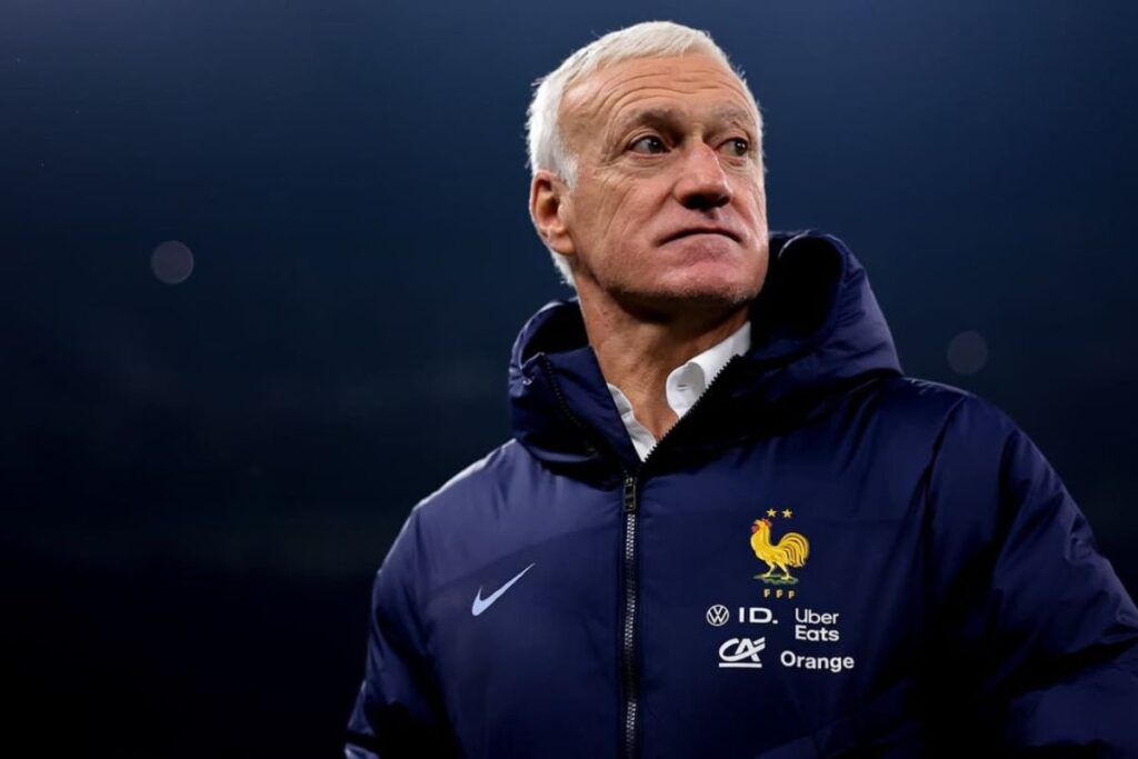 Équipe de France : le remplaçant de Deschamps annoncé sur TPMP