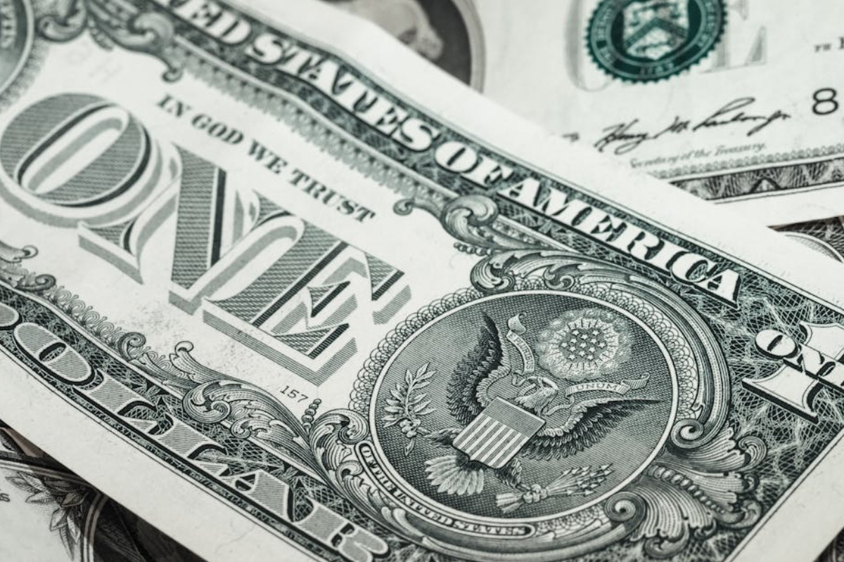États-Unis : mauvaise nouvelle pour le dollar, les annonces douanières de Trump…