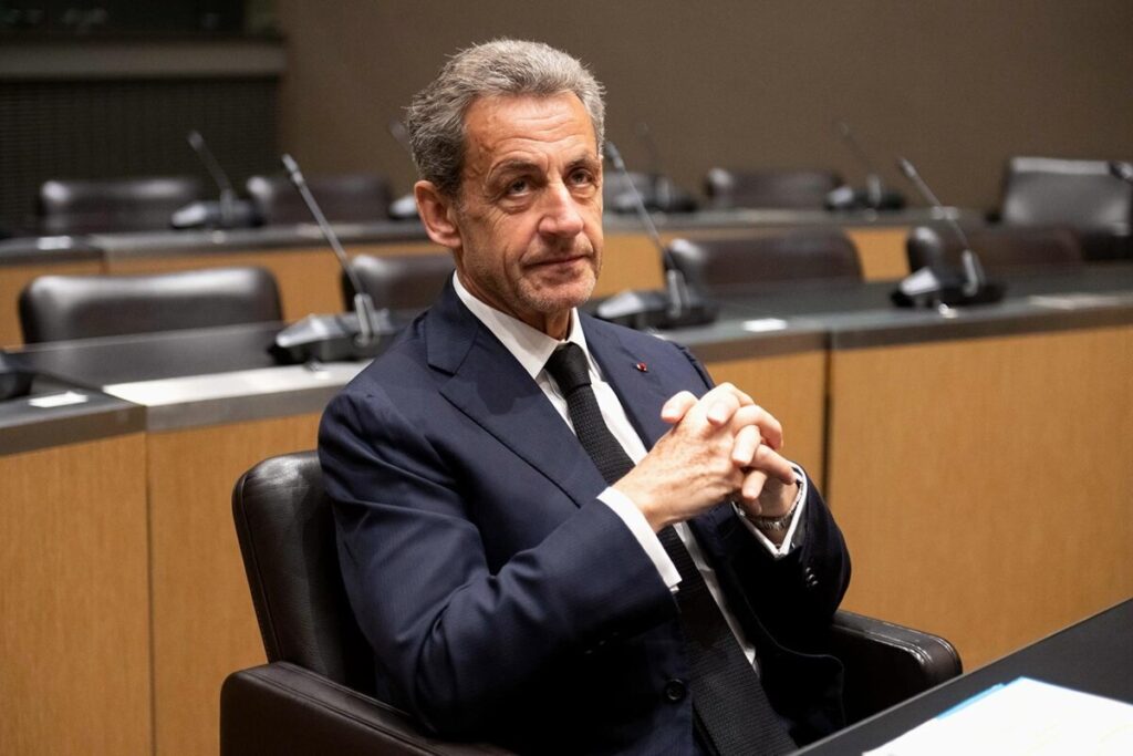 ‎France : l'ex président Nicolas Sarkozy condamné à 5 ans de prison avec...