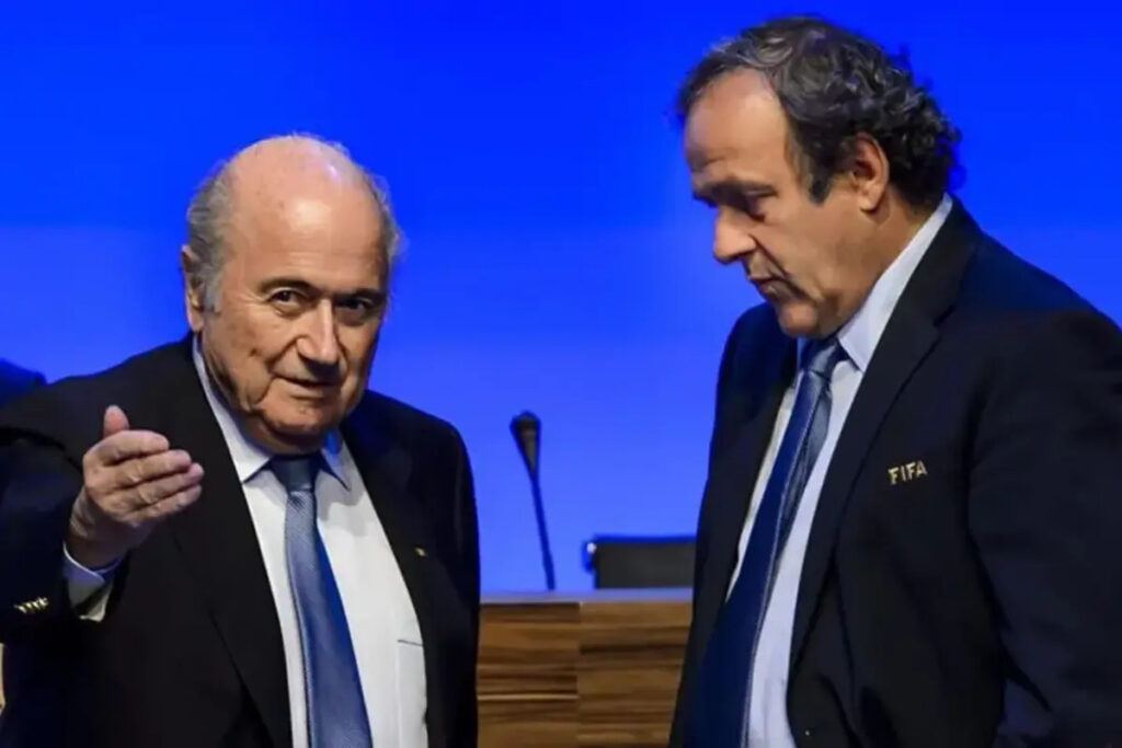 Accusés d'avoir escroqué la Fifa, Platini et Blatter comparaissent en appel
