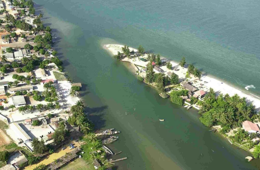 Bonne nouvelle pour les propriétaires de lots à Assinie-Mafia le gouvernement lève les restrictions sur...