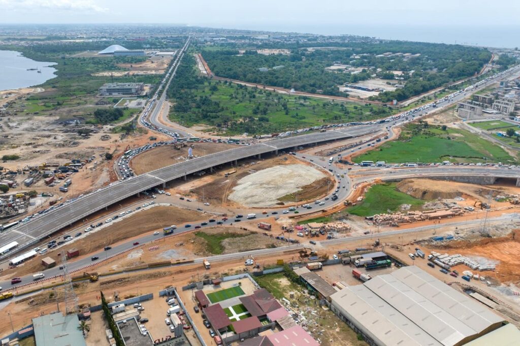 Côte d'Ivoire inauguration des travaux de l'échangeur du carrefour Akwaba