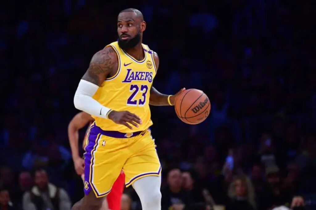 Lebron James : le basketteur confirme sa suprématie en brisant un record fou